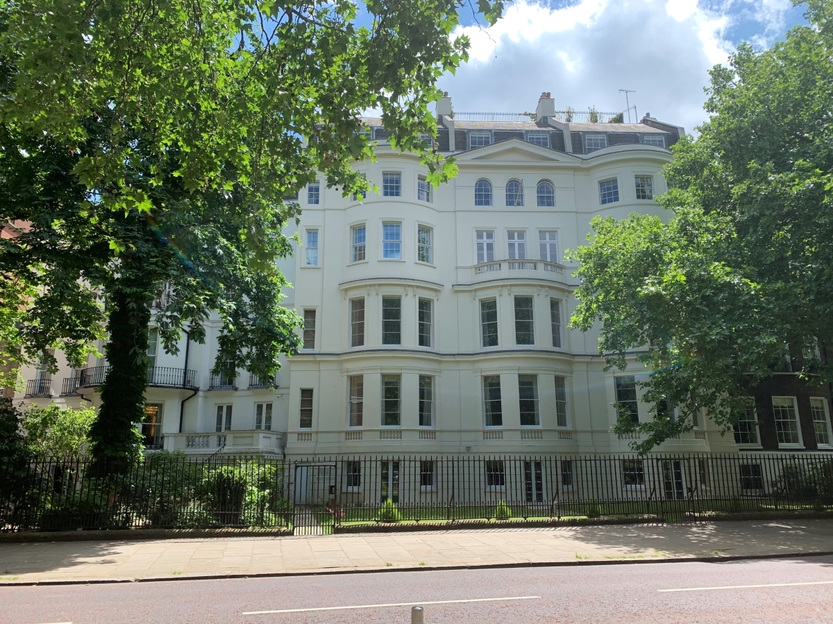 QUEEN ANNE GATE, ST JAMES The Cloister UK